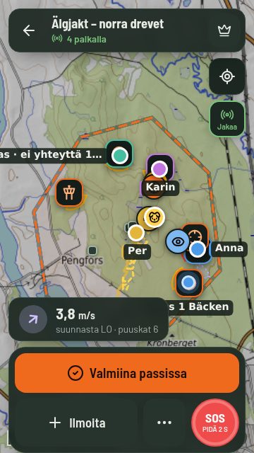 Live-kartta, jossa passit, seuruelaiset ja koira